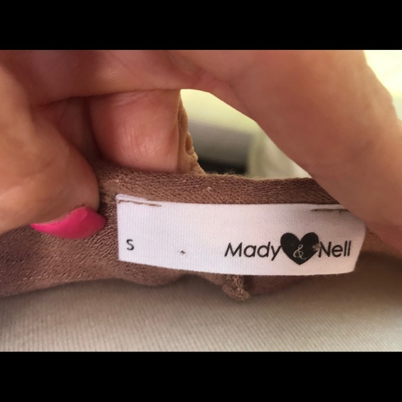 Cute Mocha cropped Top - Picture 5 of 5